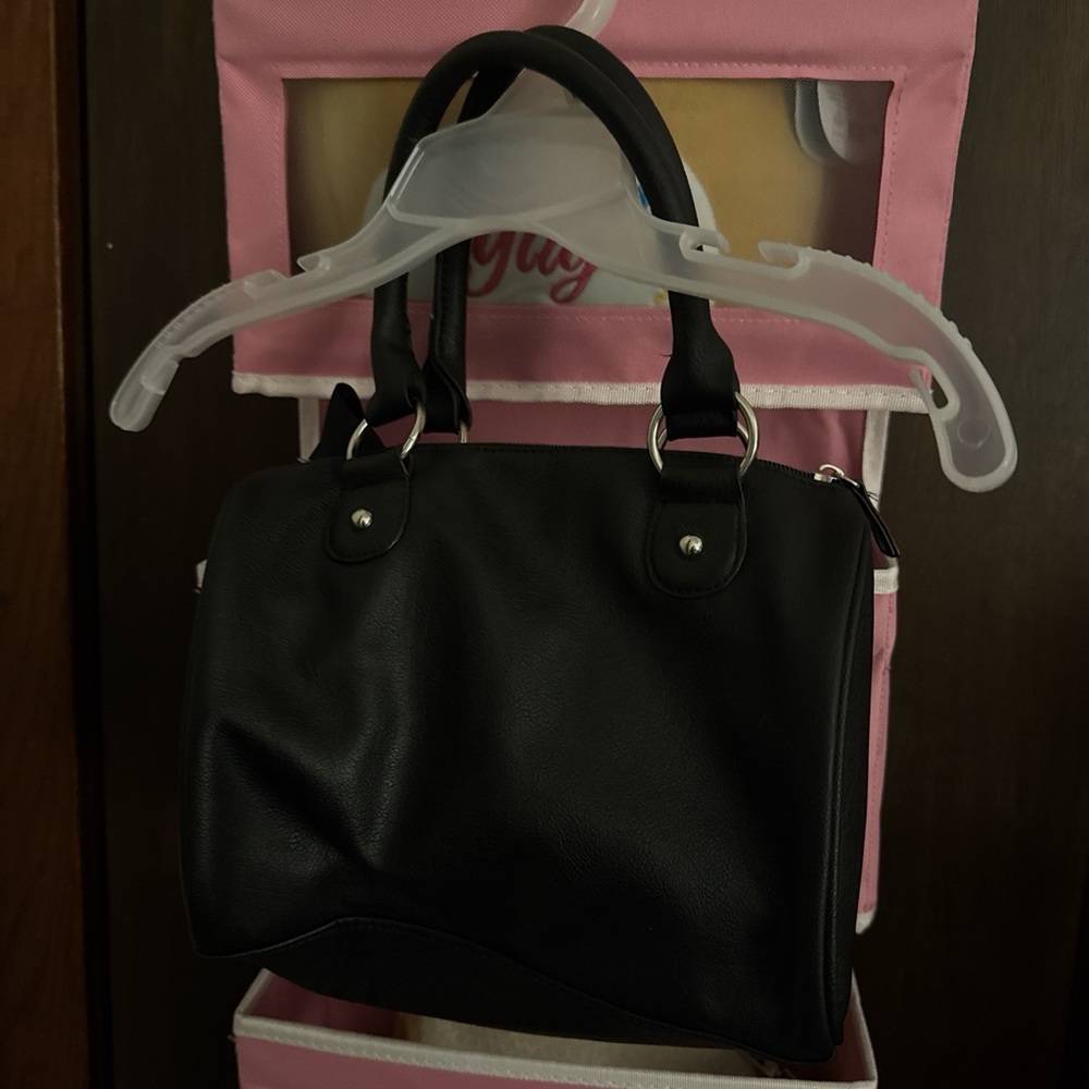 Pink purse - Picture 2 of 6